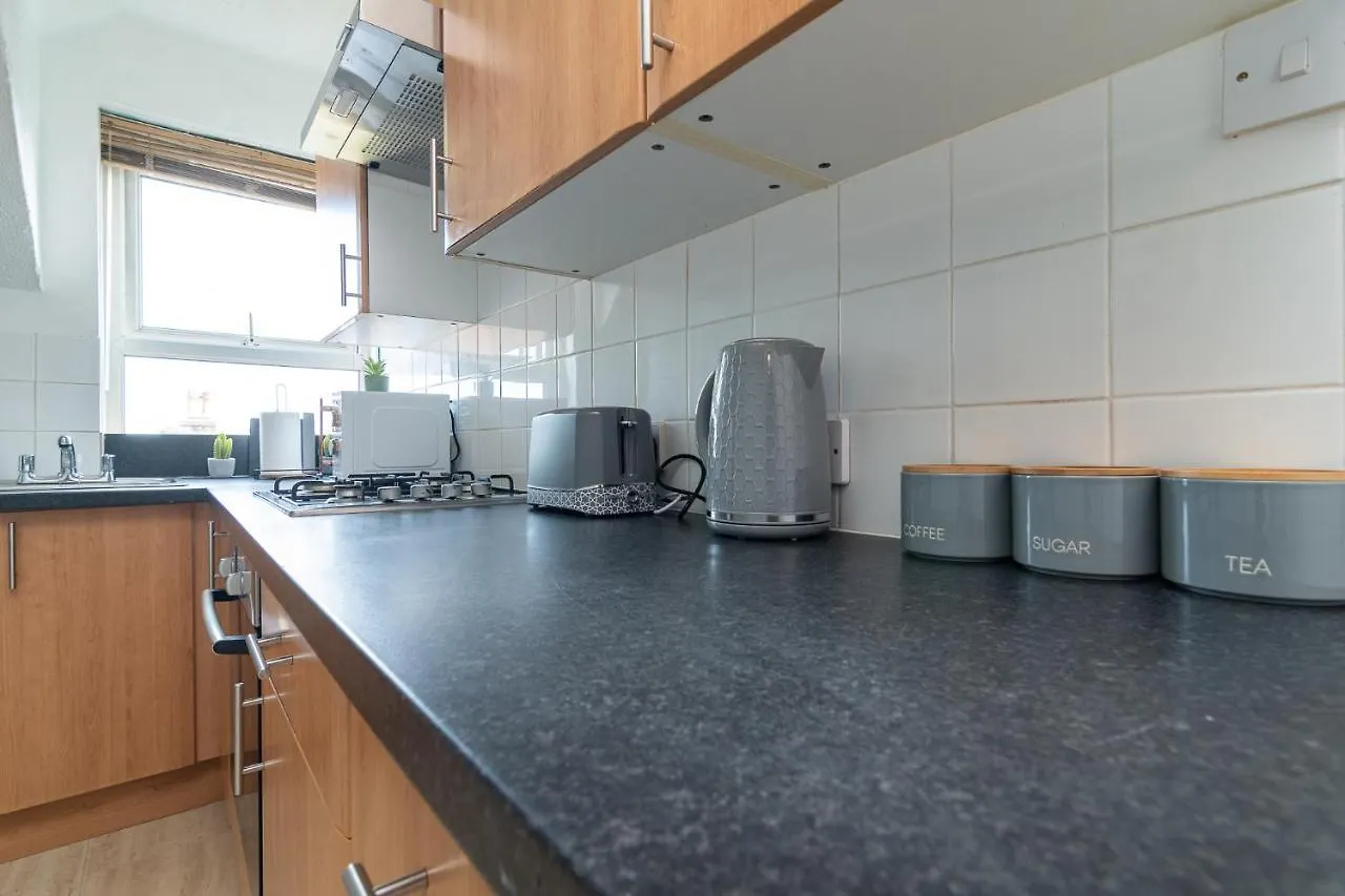 Amazing 2Bed Apartment In Bournemouth 0*,