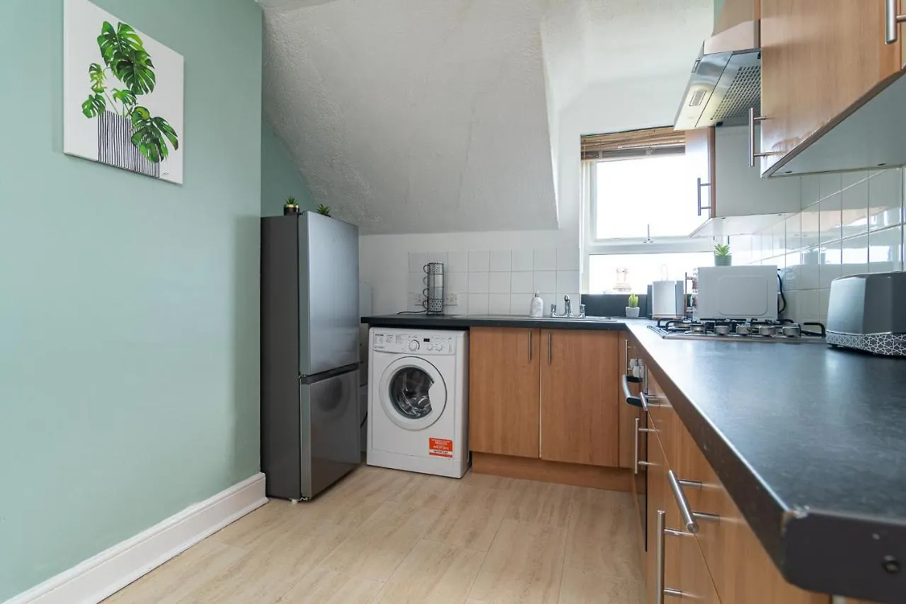 Amazing 2Bed Apartment In ボーンマス